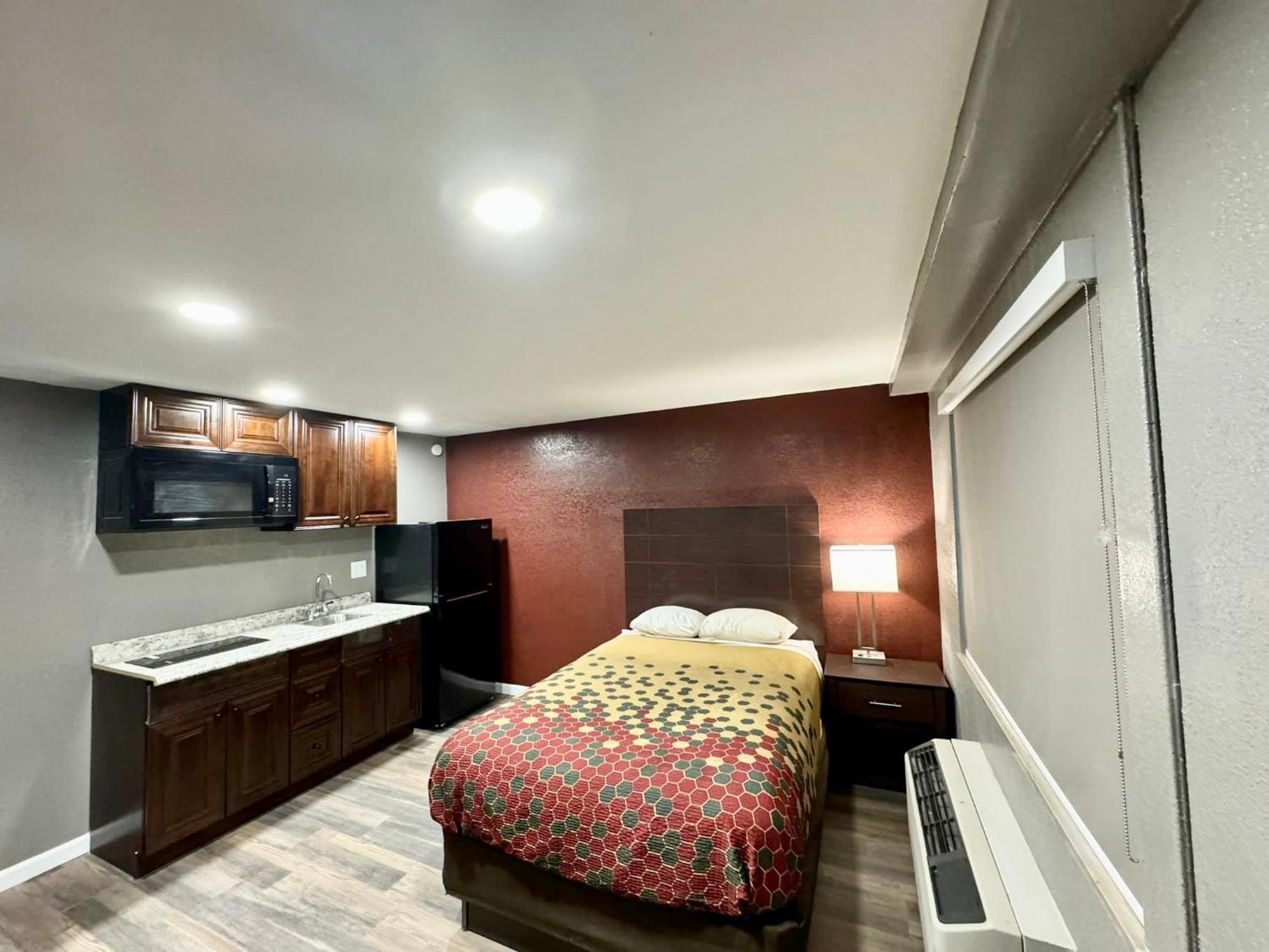 Residency & Hotel 3*