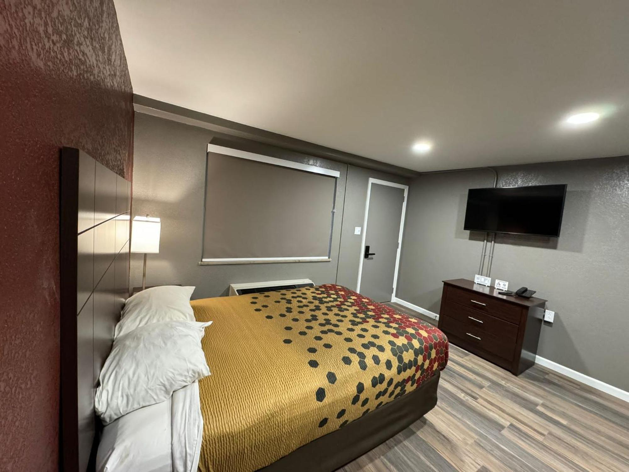 Residency & Hotel 3*